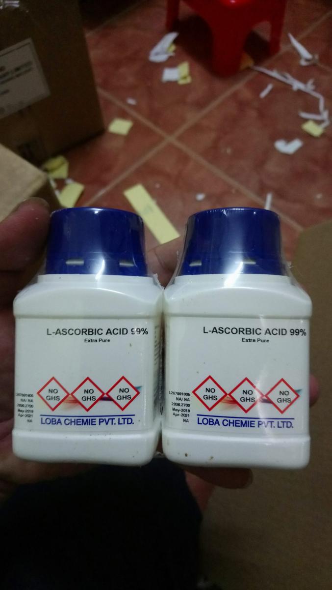 Hóa chất L-ASCORBIC ACID EXTRA PURE 99%                    